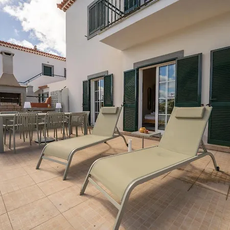 Prázdninový dům Retreat - By Wehost *