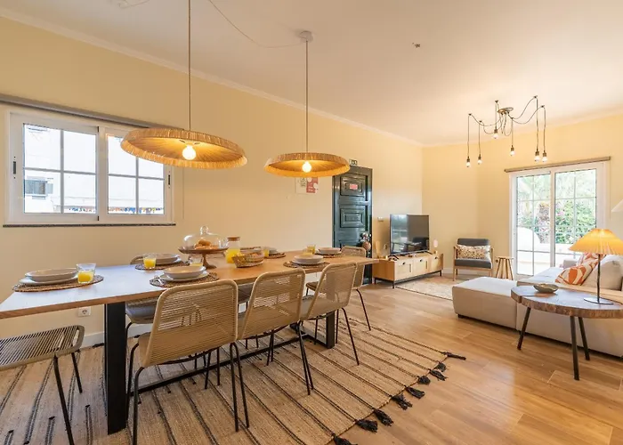 Retreat - By Wehost Holiday home *