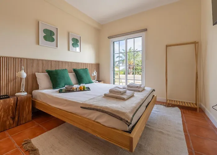 Retreat - By Wehost Feriehus *